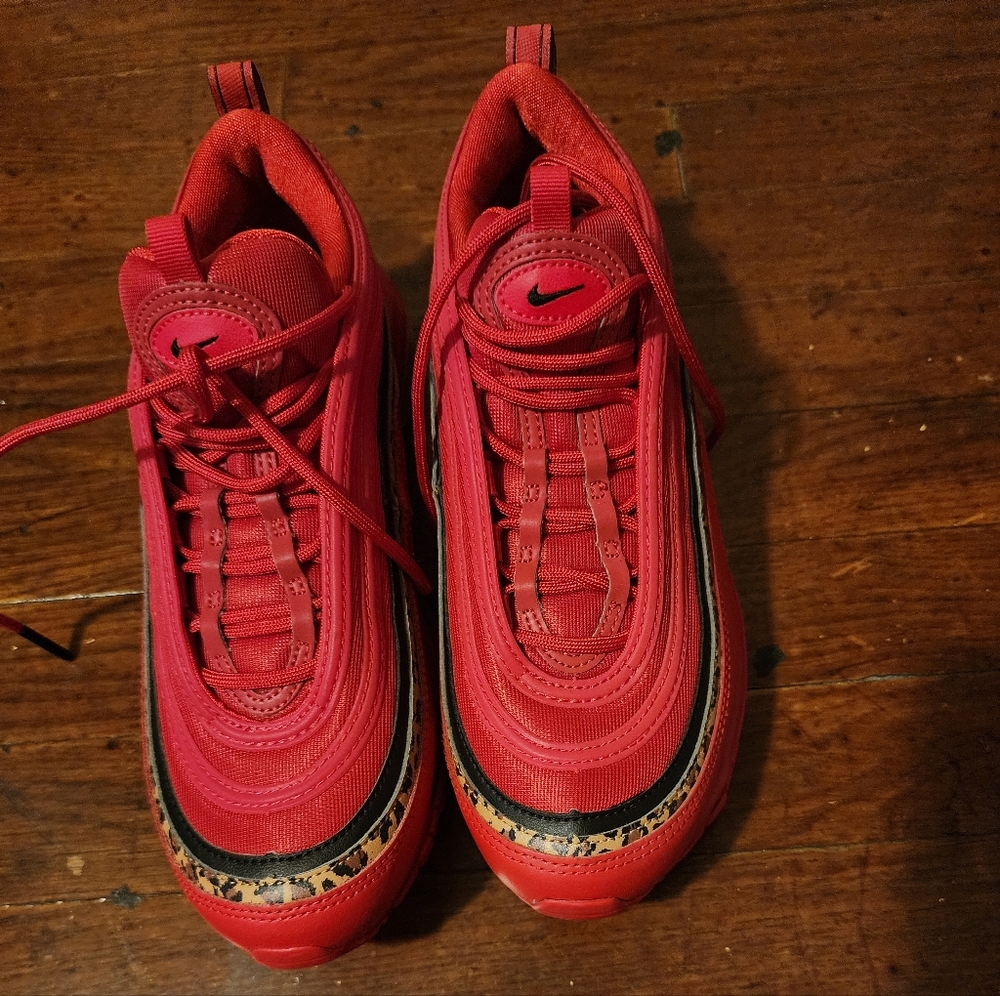 Nike Men’s Red Air Max-Inspired Athletic Sneakers